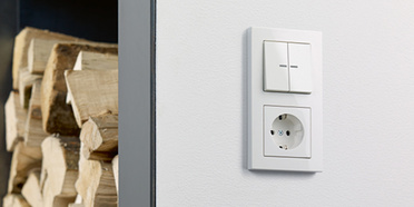 JUNG KNX Taster F 10 bei Benning Elektrotechnik GmbH in Eschwege