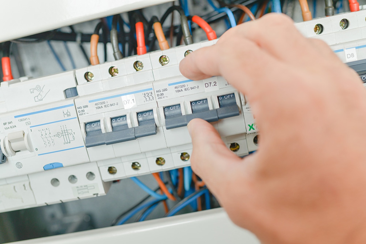 Elektro­installation bei Benning Elektrotechnik GmbH in Eschwege